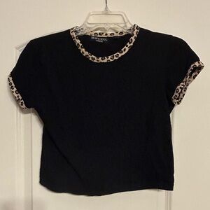 Size small cropped black top